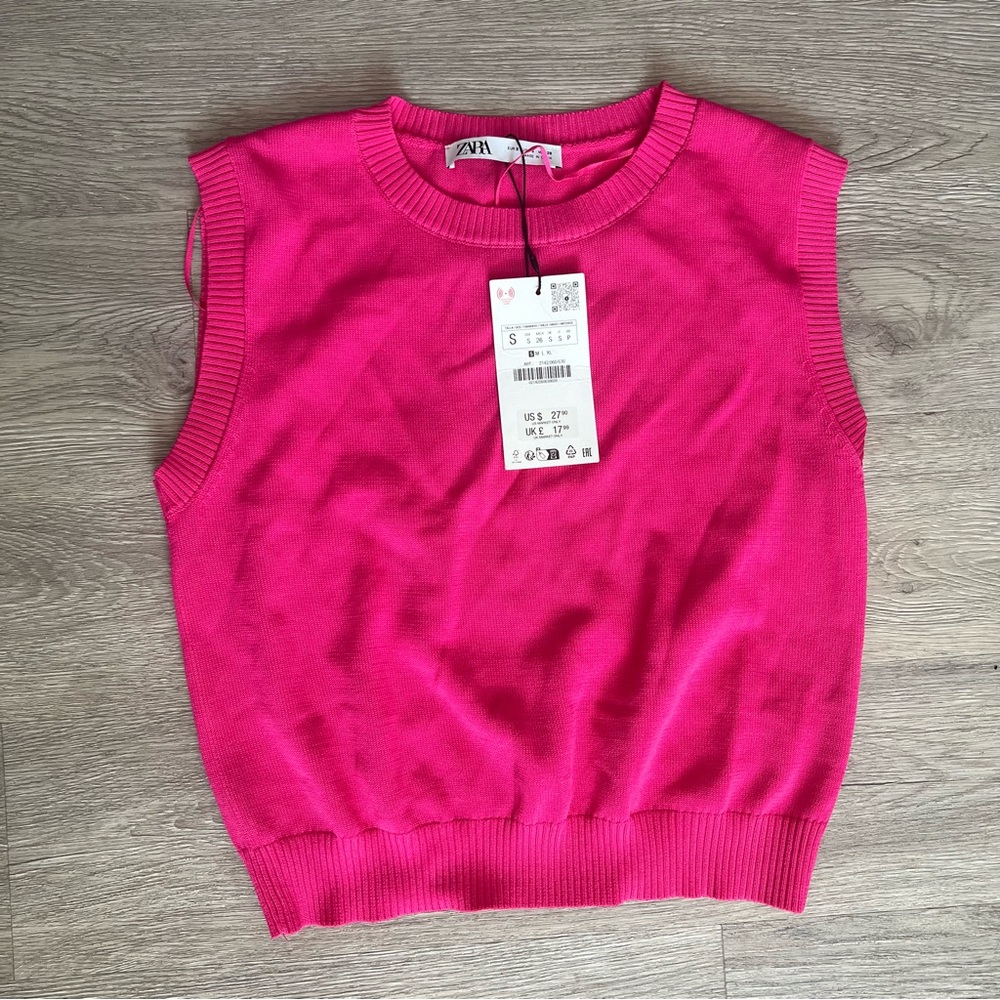 Zara Fuchsia Sleeveless Knit Top